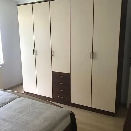 Jelovska Cesta 13 Блед